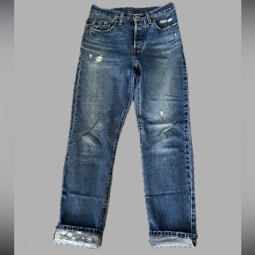 Embroidered Flowers 501 Cuffed Jean